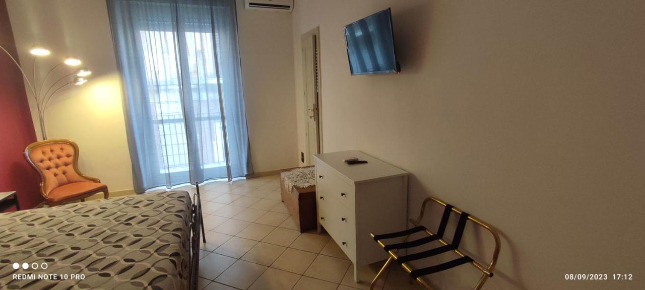 Kasa Erika Daire Katanya Dış mekan fotoğraf