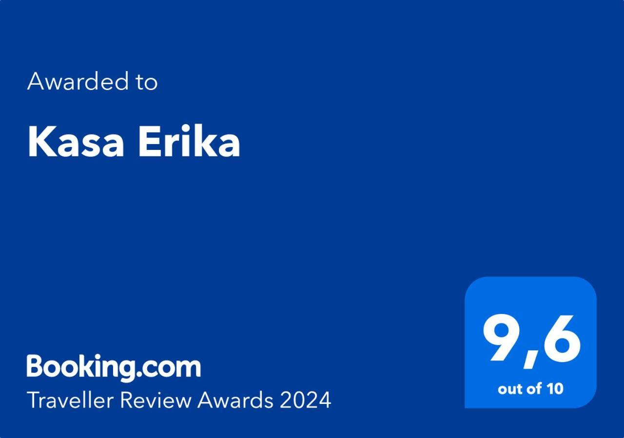Kasa Erika Daire Katanya Dış mekan fotoğraf